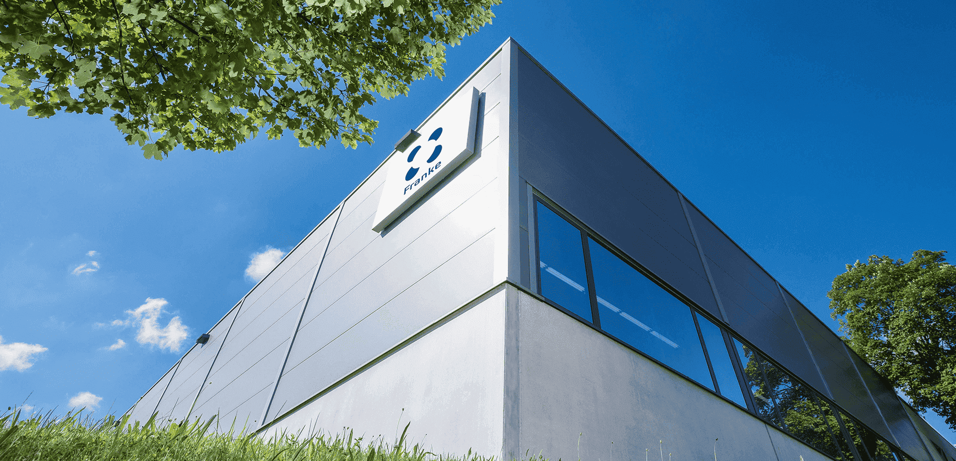 Gebäude der Franke GmbH - Dem Spezialisten für Wälzlager, Kugellager und Linearführungen